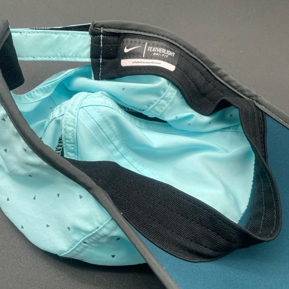 Nike RUN Swoosh Performance Cap Dri-Fit - Picture 4 of 4